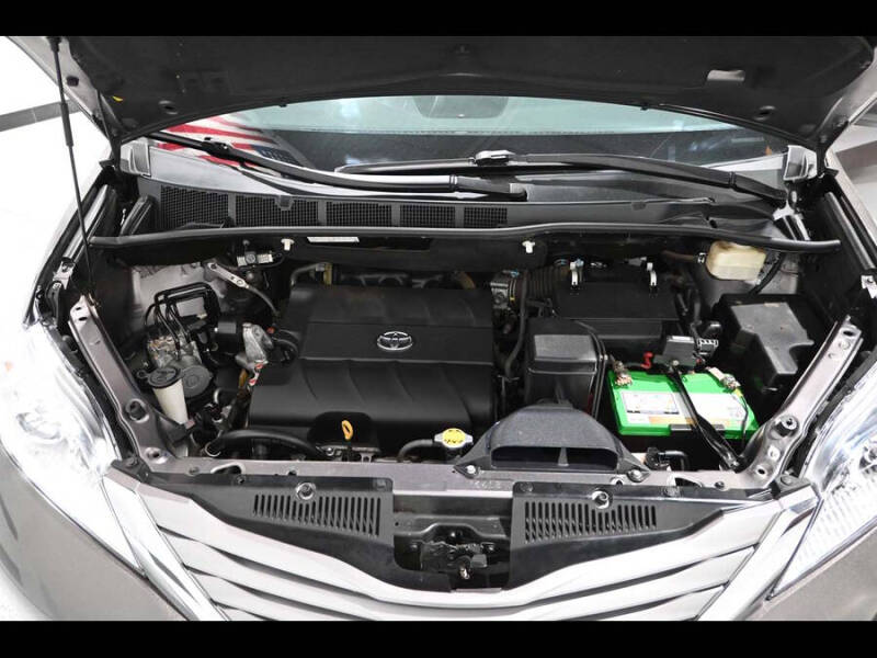 2016 Toyota Sienna