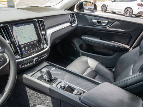 2024 Volvo S60 B5 Core Dark Theme