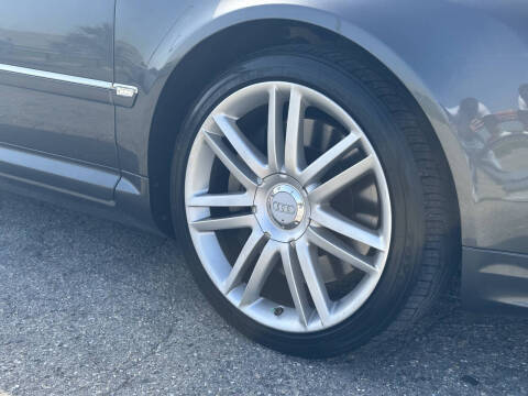 2007 Audi S8 quattro