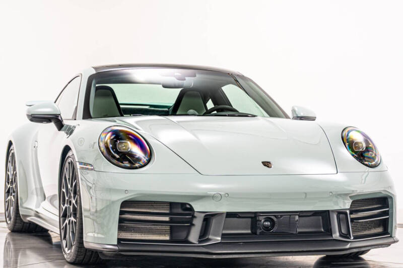 2025 Porsche 911 Carrera