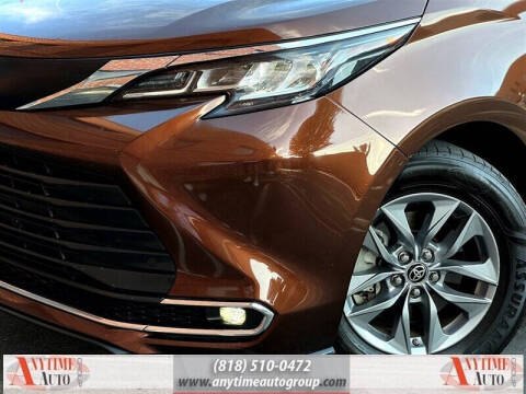2021 Toyota Sienna XLE 8-Passenger