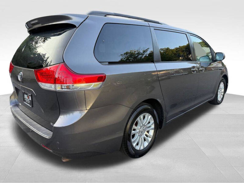 2014 Toyota Sienna