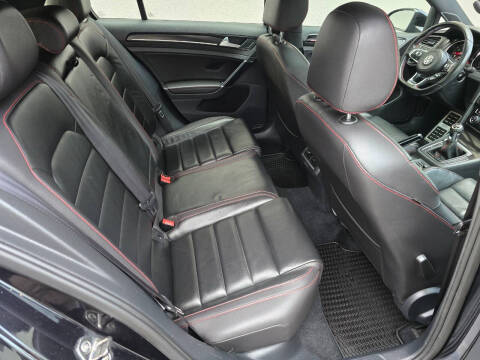 2015 Volkswagen Golf GTI Autobahn