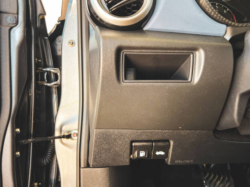 2023 Nissan Versa SV