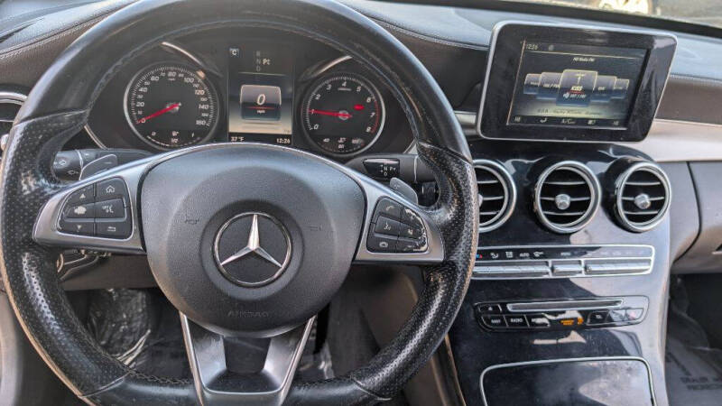 2016 Mercedes-Benz C-Class C300 photo 15