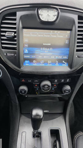 2012 Chrysler 300 S V8