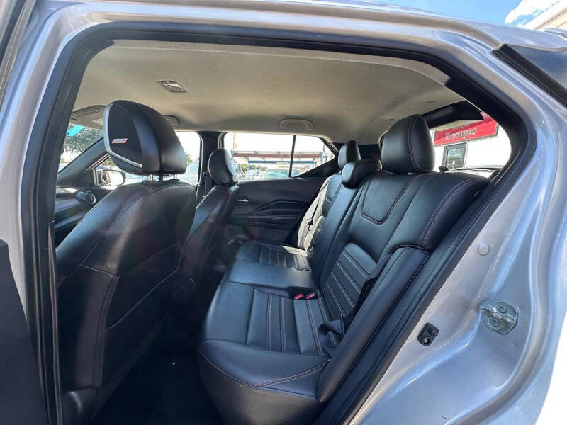 2020 Nissan Kicks SR