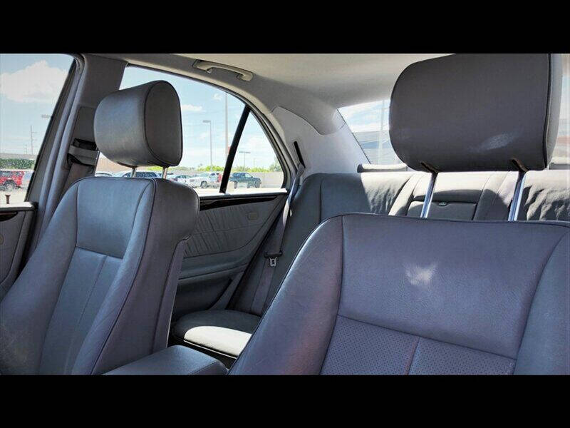 2000 Mercedes-Benz E-Class E 320