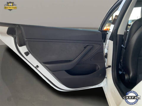 2019 Tesla Model 3 Mid Range