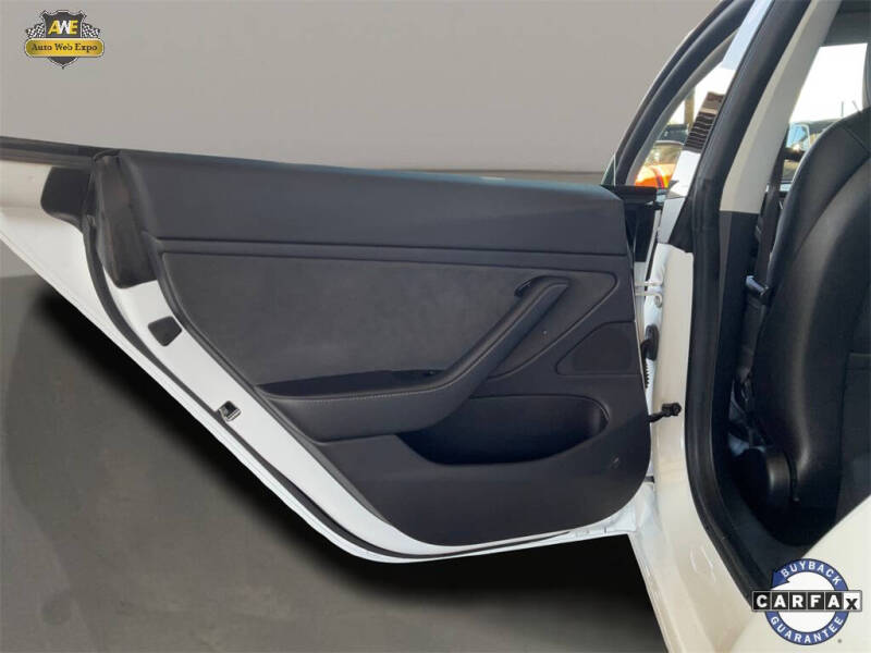 2019 Tesla Model 3 Mid Range