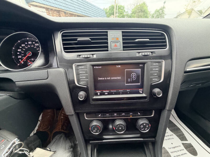 2016 Volkswagen Golf GTI S