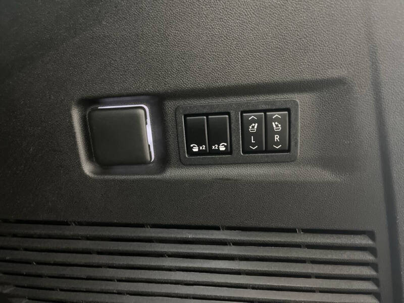 2021 GMC Yukon XL AT4