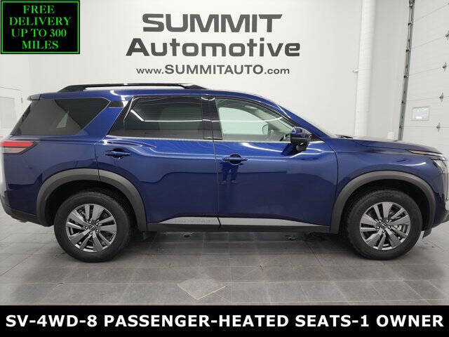 2025 Nissan Pathfinder SV