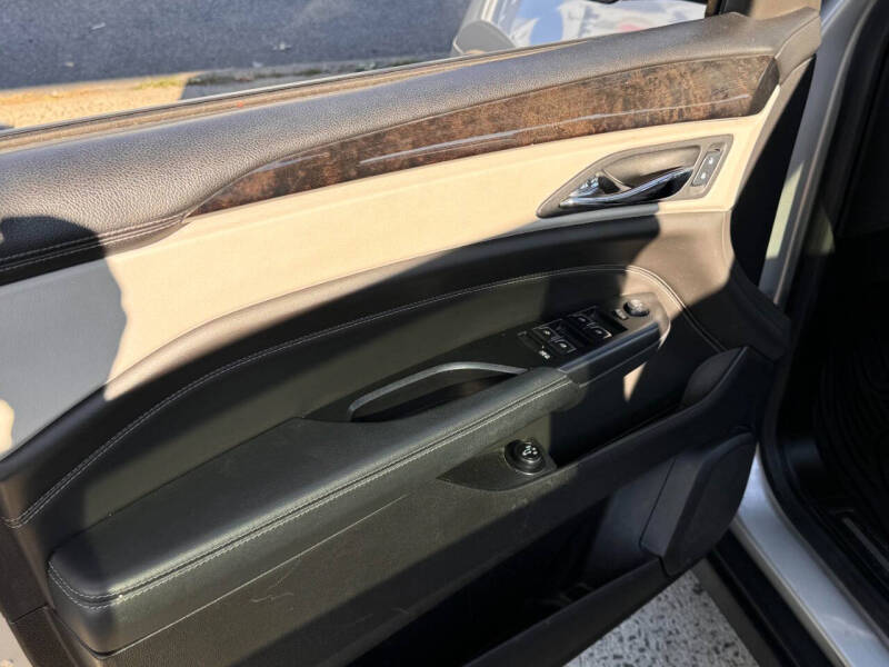 2016 Cadillac SRX Performance Collection