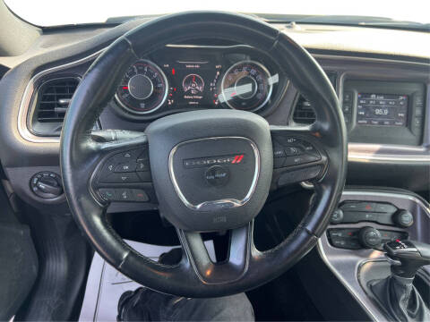 2015 Dodge Challenger SXT