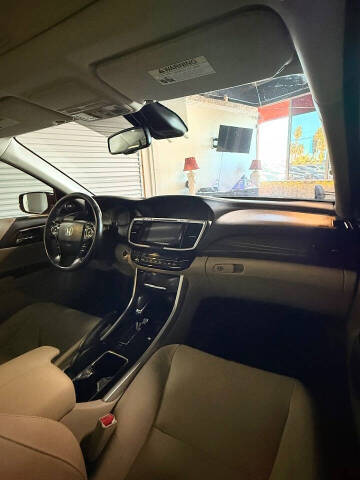 2017 Honda Accord Hybrid EX-L