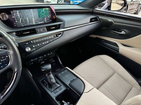 2021 Lexus ES 350 Ultra Luxury