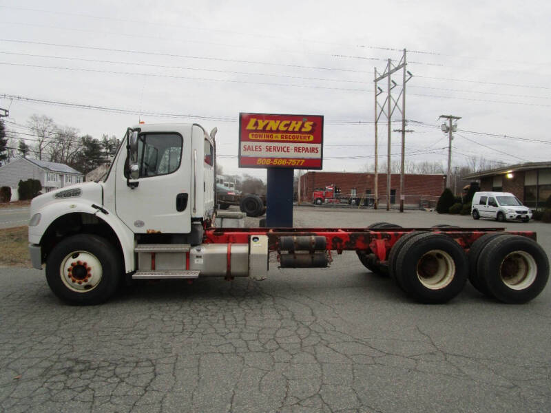 2016 Freightliner ISL 9 330