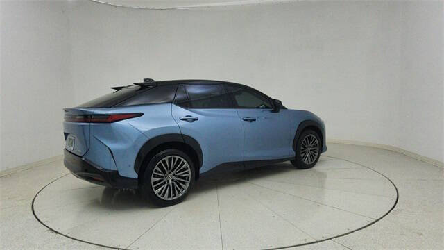 2023 Lexus RZ 450e Luxury