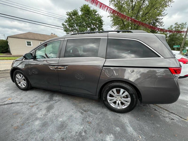 2017 Honda Odyssey SE photo 12