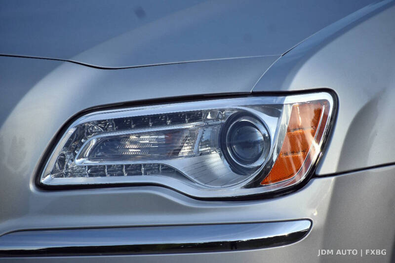 2011 Chrysler 300 C