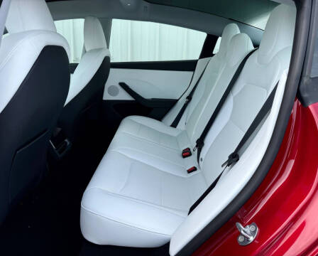 2025 Tesla Model 3 Long Range