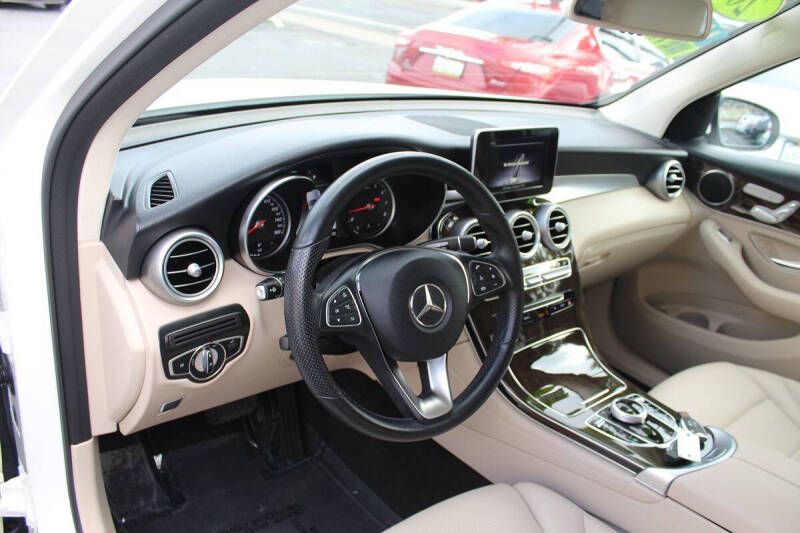 2019 Mercedes-Benz GLC GLC 300