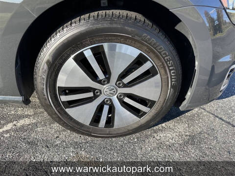 2019 Volkswagen e-Golf SE