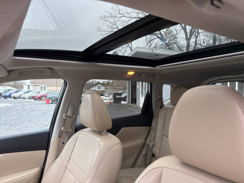 2017 Nissan Rogue SL