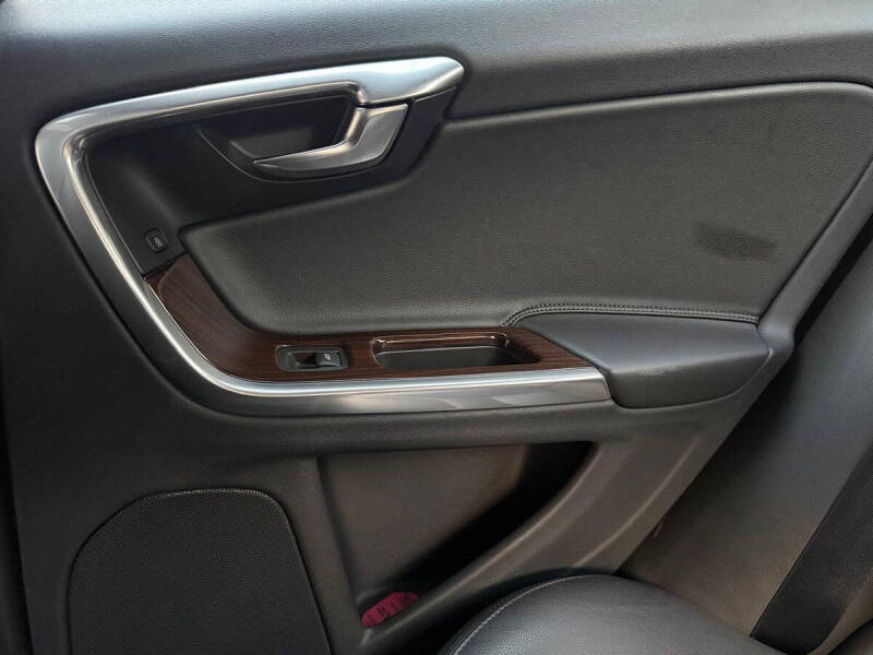 2016 Volvo S60 T5 Premier