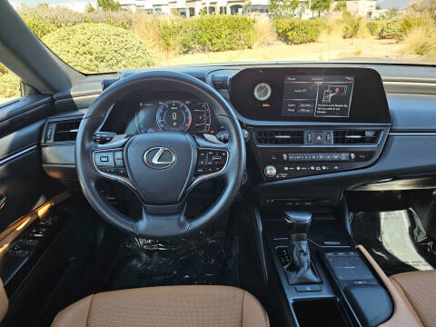 2022 Lexus ES 350
