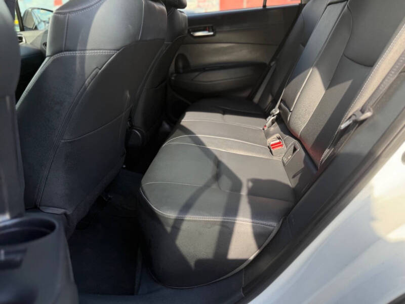 2023 Toyota Corolla Cross XLE