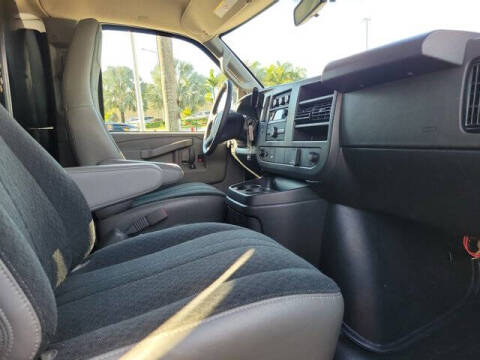 2024 GMC Savana 2500