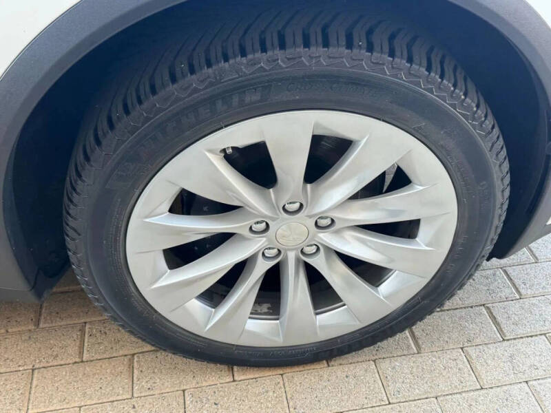 2019 Tesla Model X Long Range