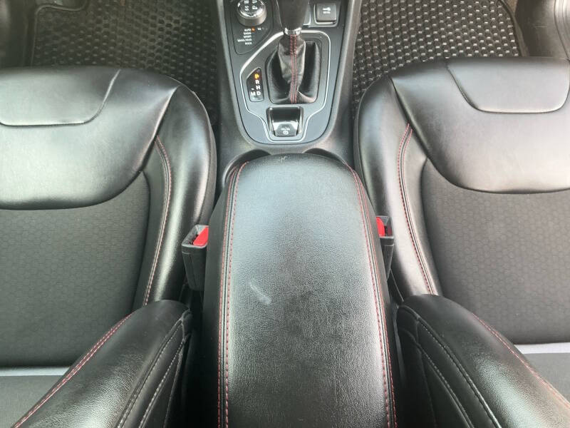 2020 Jeep Cherokee Trailhawk