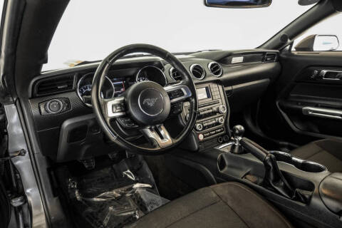 2017 Ford Mustang V6