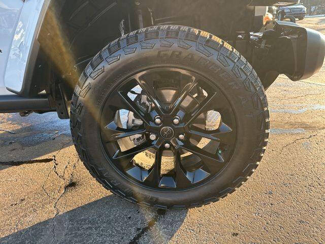 2024 Jeep Gladiator NightHawk