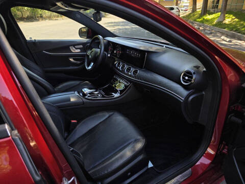 2017 Mercedes-Benz E-Class E 300 4MATIC