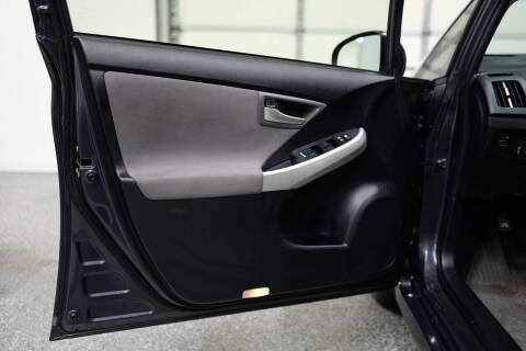 2013 Toyota Prius Plug-in Hybrid Advanced