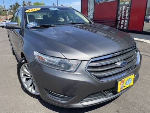 2013 Ford Taurus for sale at 4 Wheels Premium Pre-Owned Vehicles in Youngstown OH
