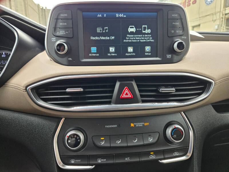 2020 Hyundai Santa Fe SE