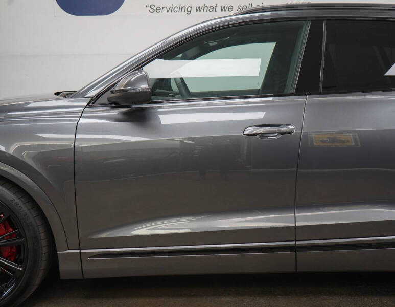 2023 Audi SQ8 4.0T quattro Premium Plus