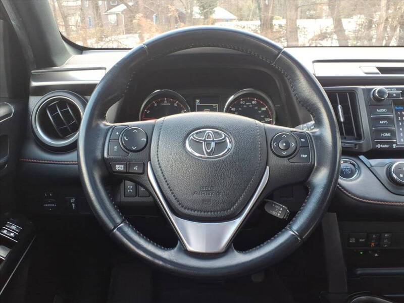 2016 Toyota RAV4 SE