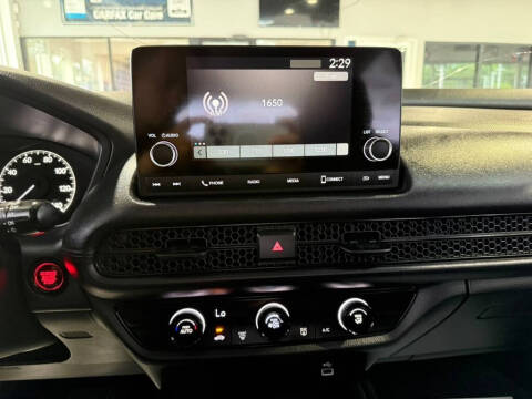 2025 Honda HR-V LX