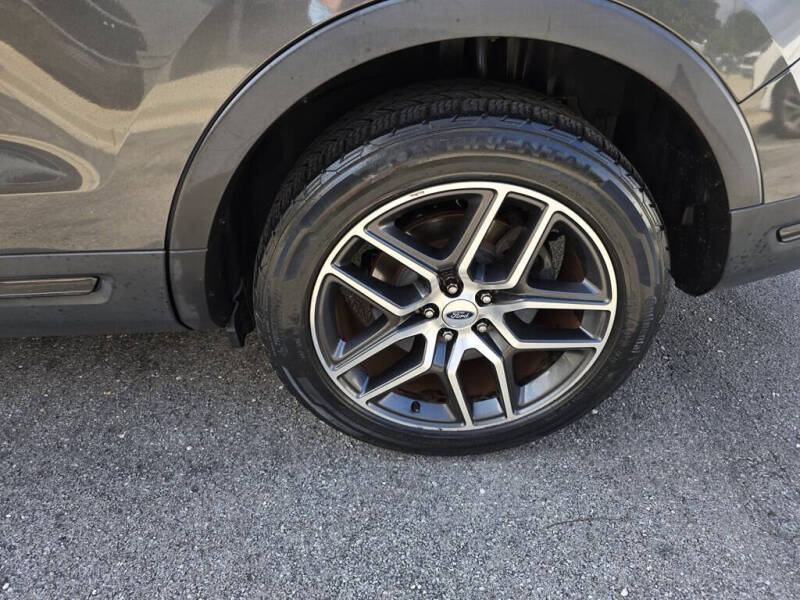 2019 Ford Explorer Sport