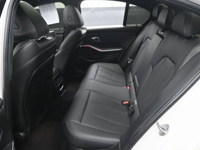 2024 BMW 3 Series 330i xDrive