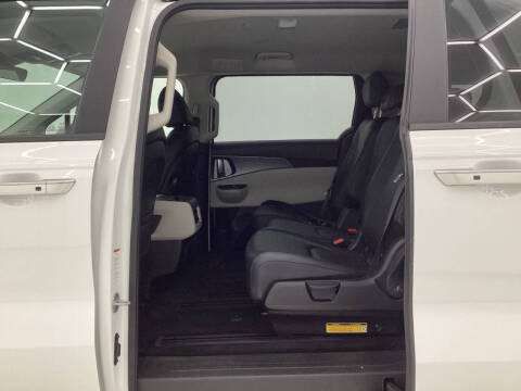 2023 Kia Carnival LX