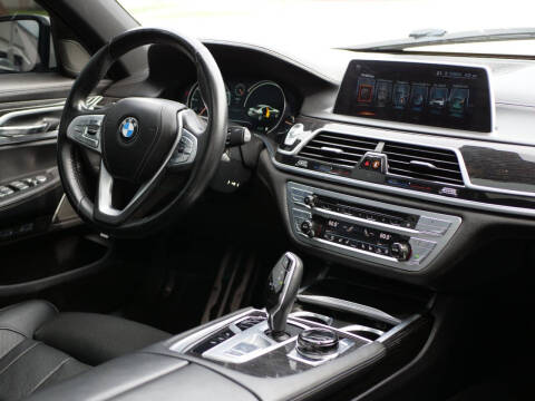 2017 BMW 7 Series 740i