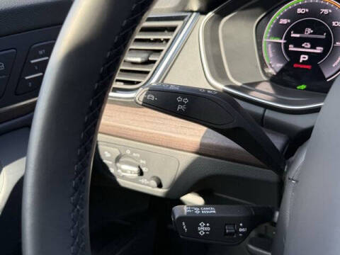 2024 Audi Q5 e quattro S line Premium 55 TFSI