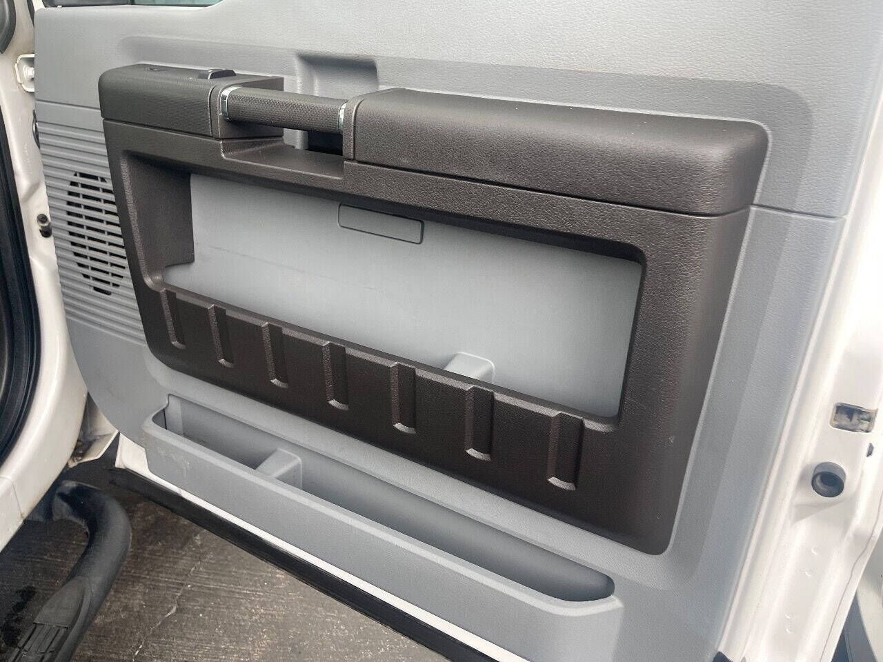 2012 FORD F-250 Pickup - $21,900